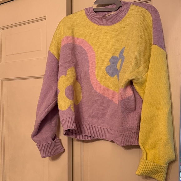 Pink Ripple Sweater - Picture 2 of 3